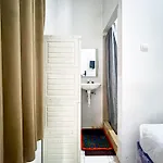 Guest House 21 Redpartner