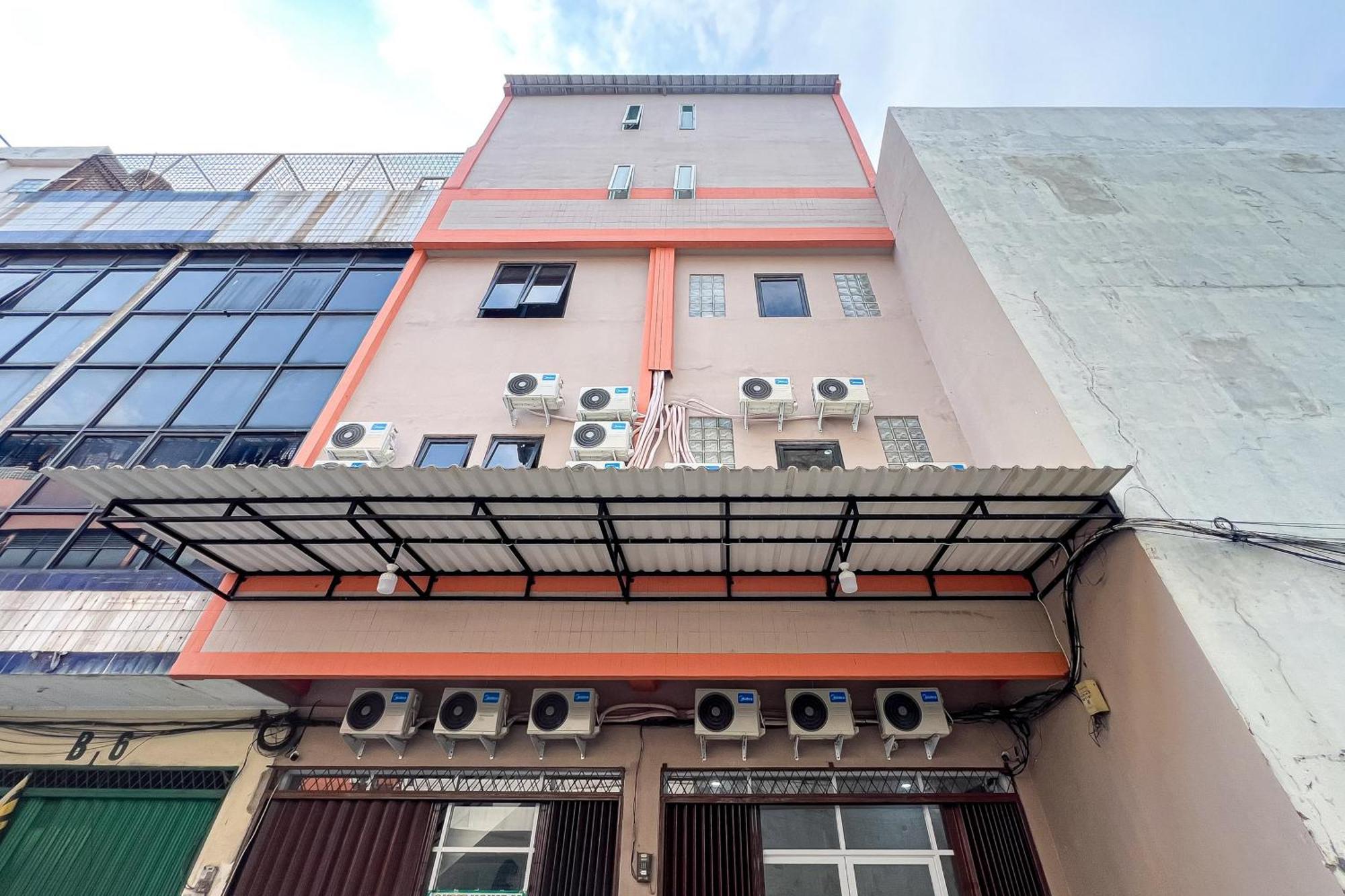 21 Redpartner Hotel
